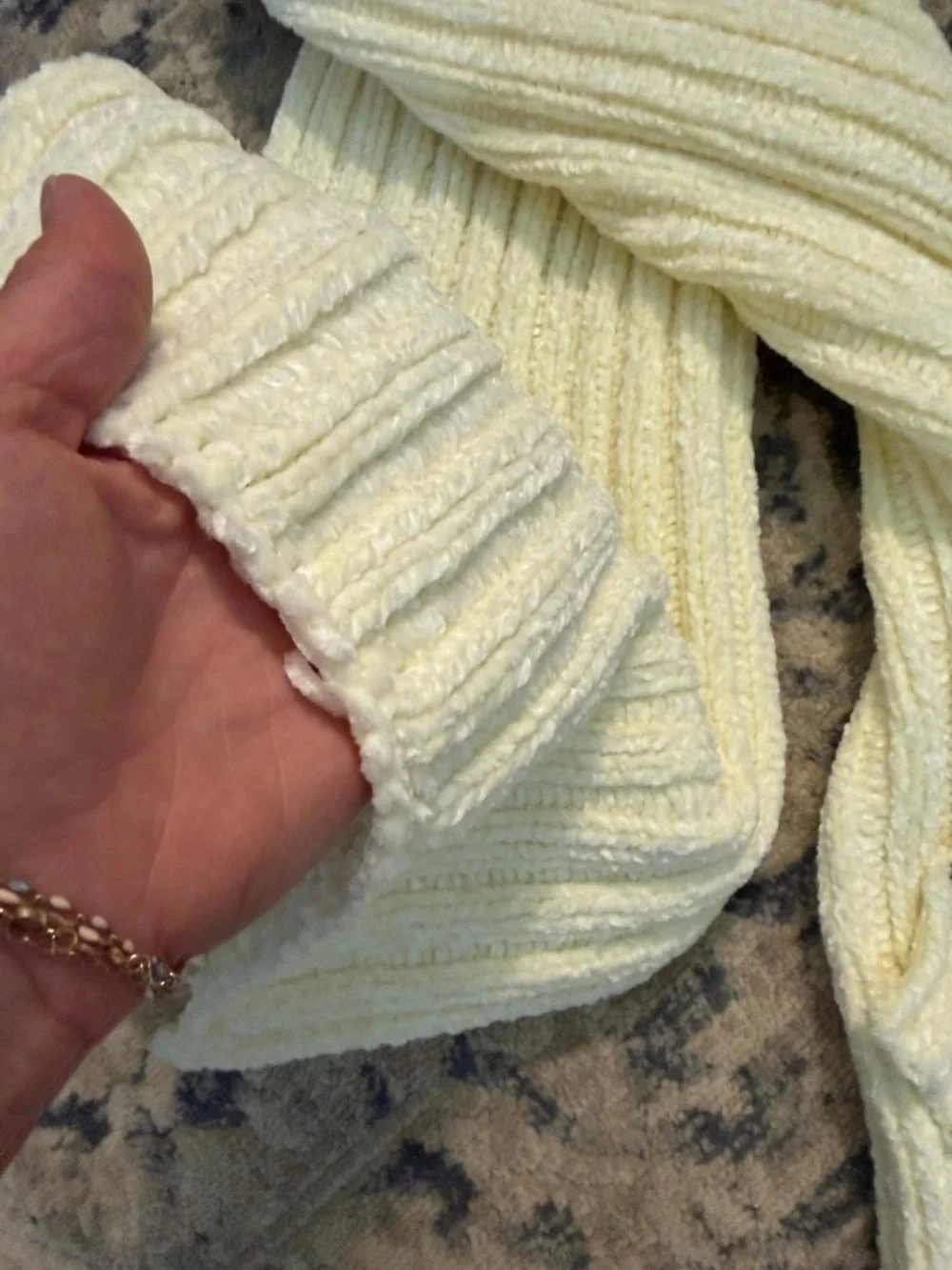 Talbots Cozy Cream Chunky Ribbed Knit Women’s Scarf